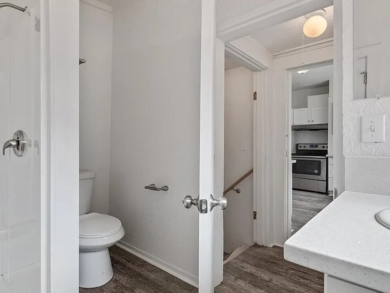 812 Sw 11th St #3 - Photo 7 of 15