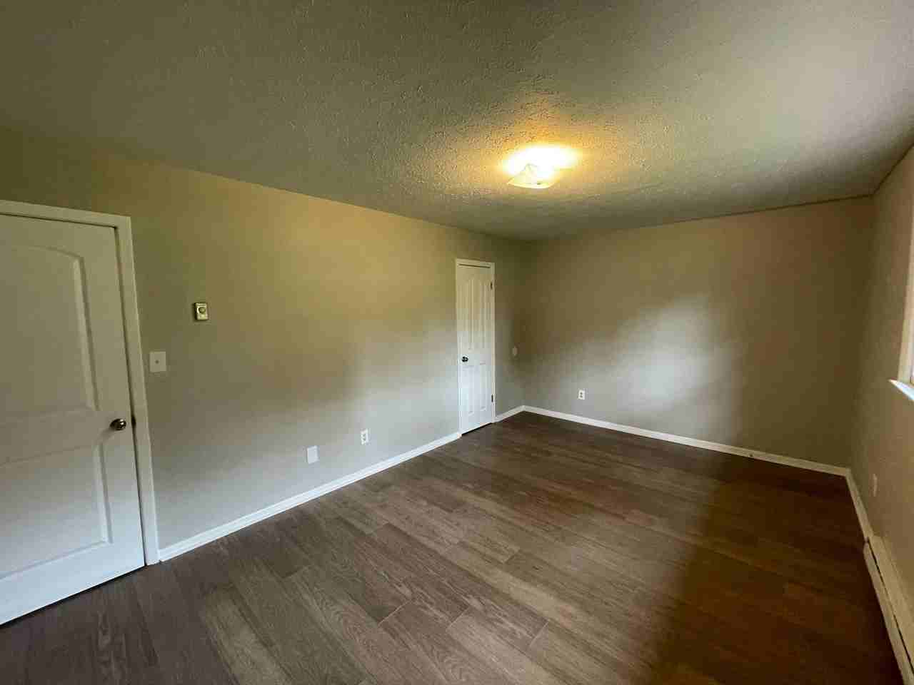 6008 Leo Dr - Photo 7 of 11