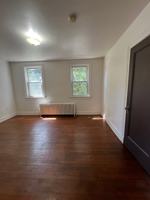 featured image of 536 E Fulton St