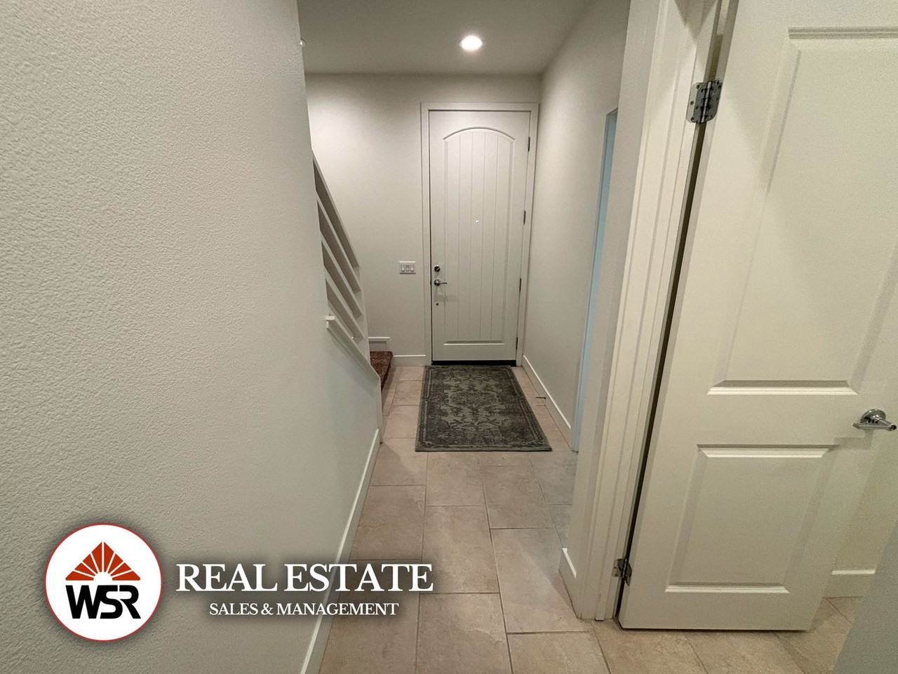 15886 Ellington Way - Photo 4 of 27