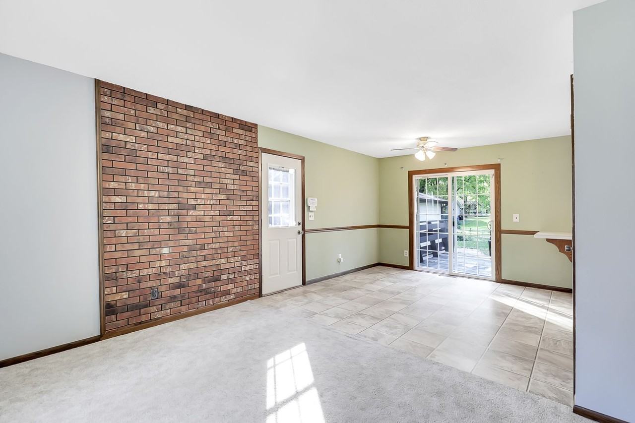 11617 Utah Ave N - Photo 6 of 13