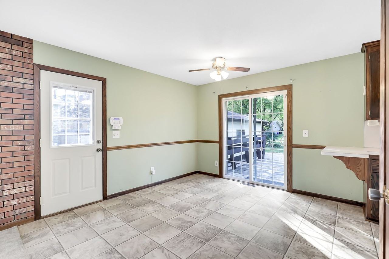 11617 Utah Ave N - Photo 7 of 13