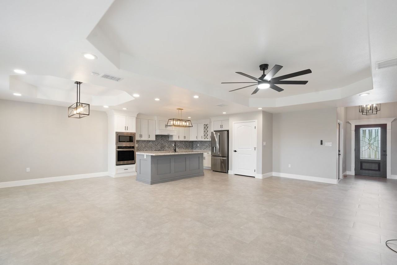 105 Noahy Dr - Photo 5 of 21
