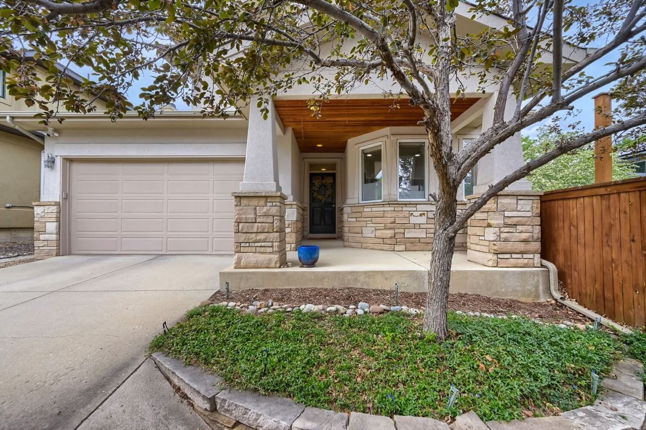 927 Poplar Pl - Photo 2 of 40