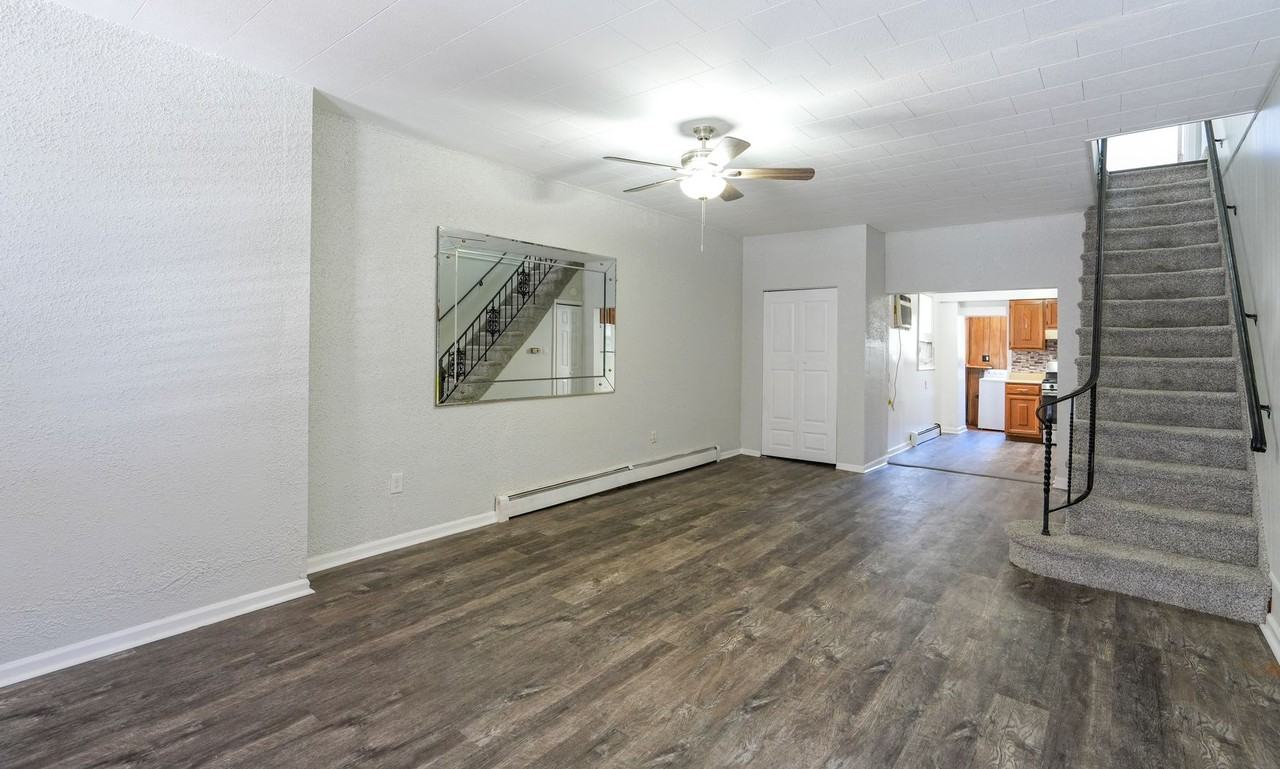 217 Moore St - Photo 2 of 22