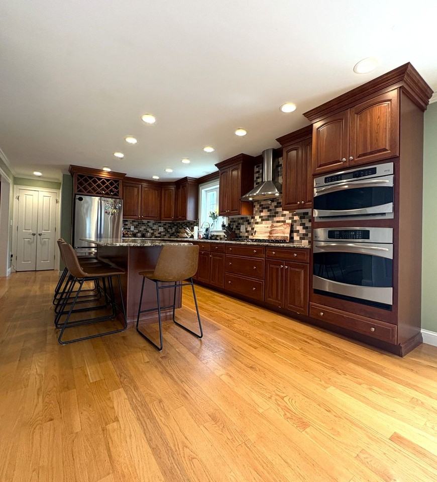 6 Dickson Ave - Photo 2 of 30