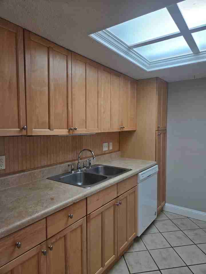 4503 Nw 41st Pl - Photo 3 of 42