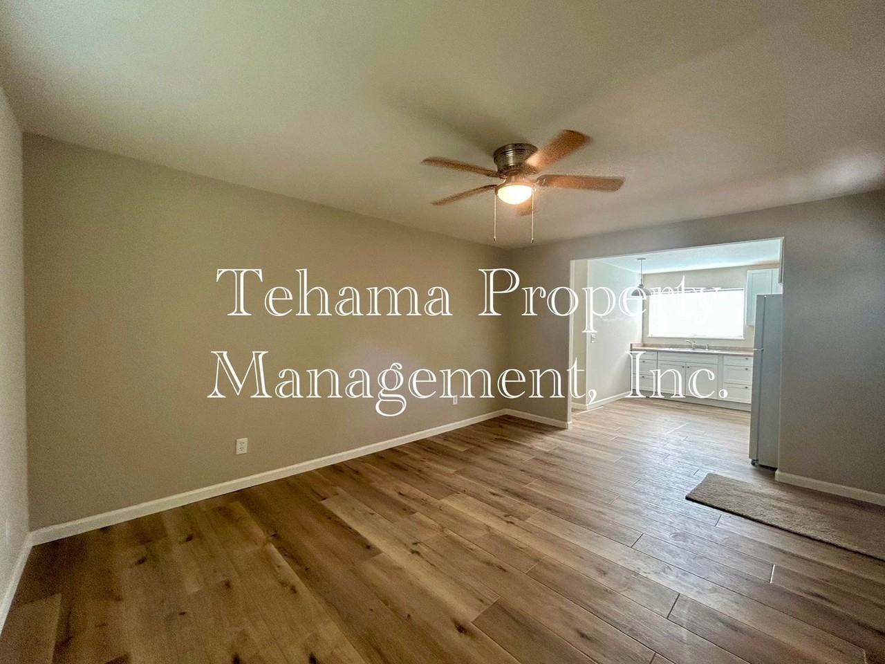 220 220 D St. #B - Photo 3 of 18