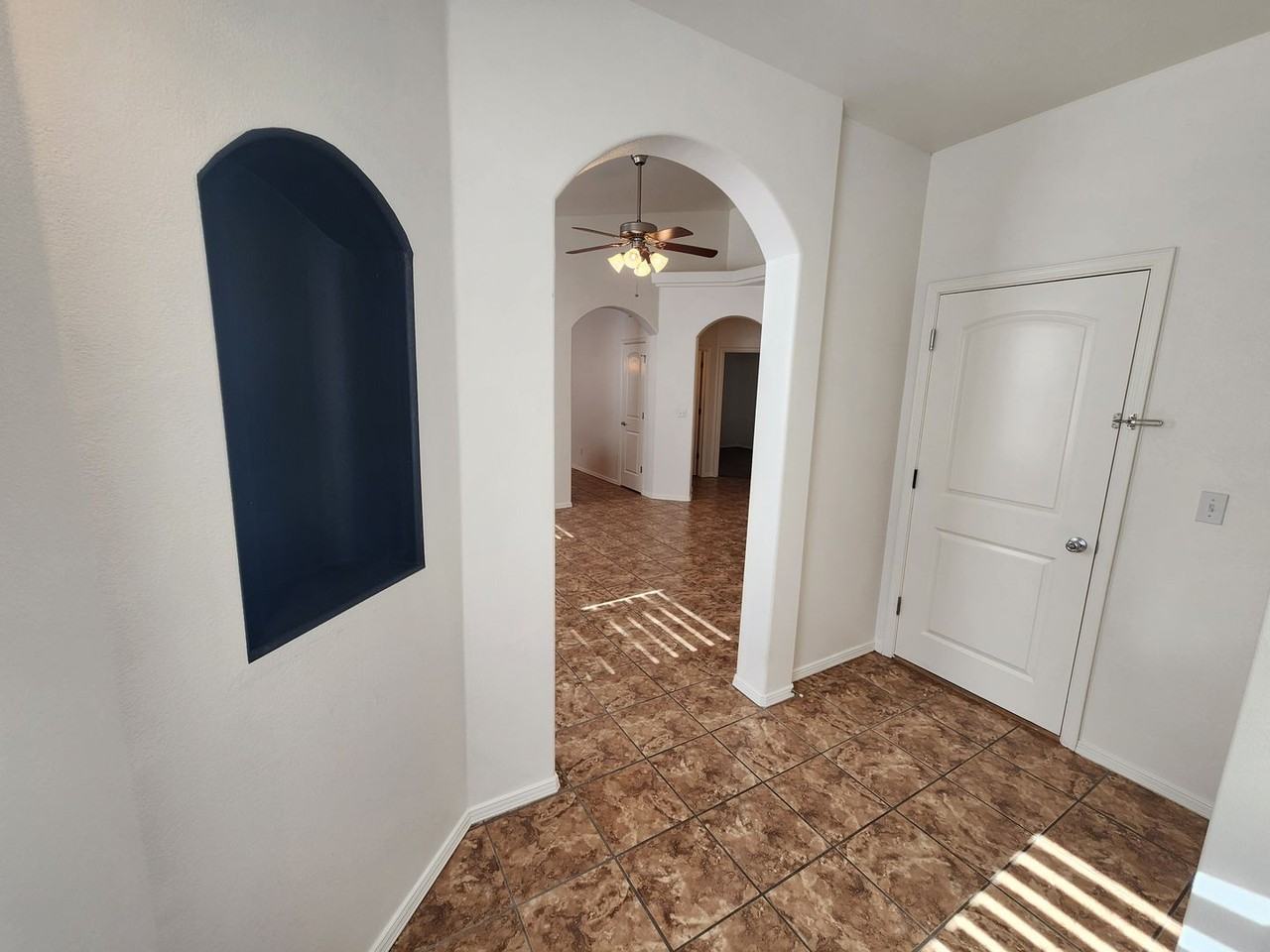 4942 Sherwood Rd - Photo 3 of 31