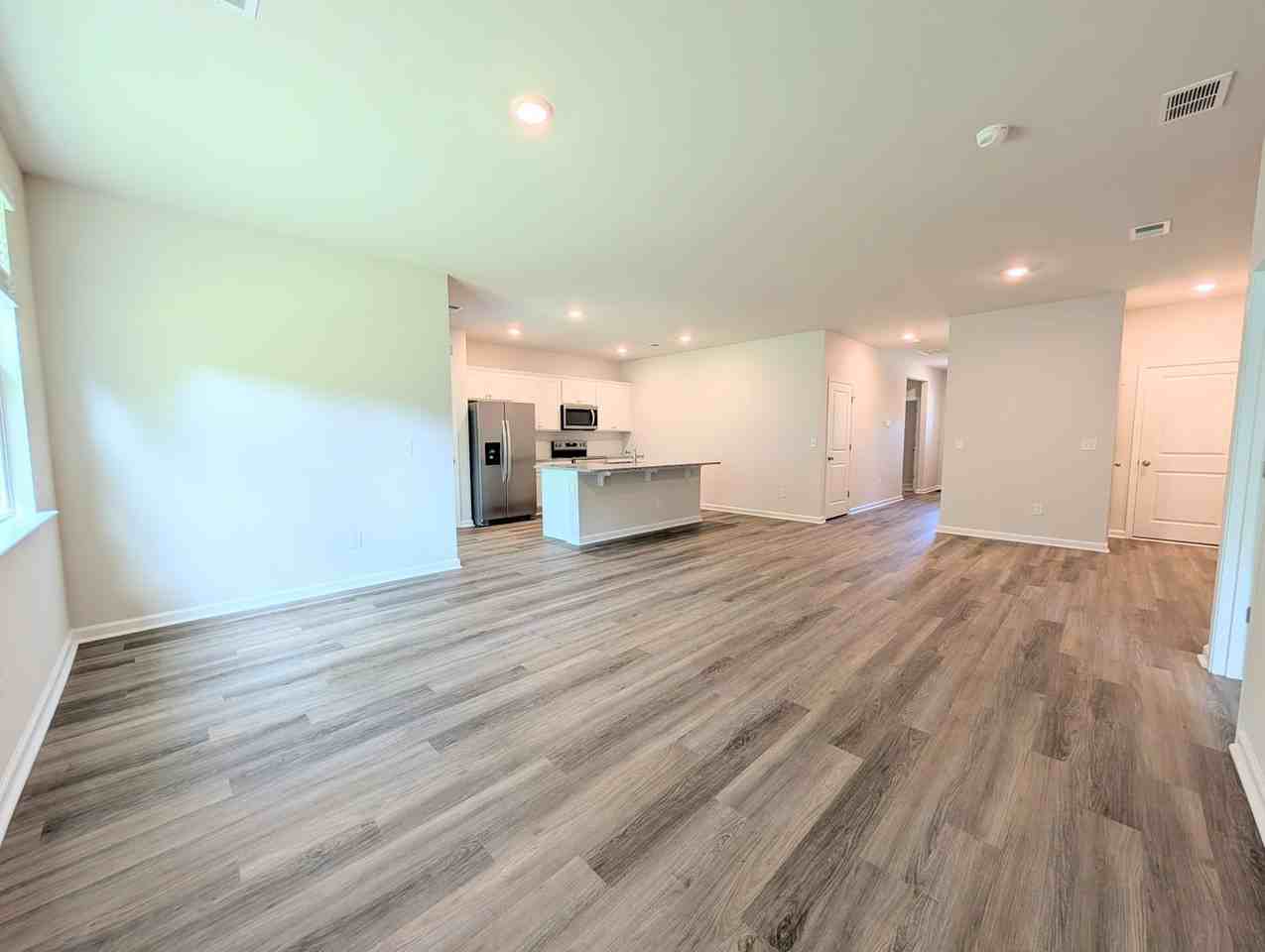 664 Grateful Dr - Photo 4 of 32