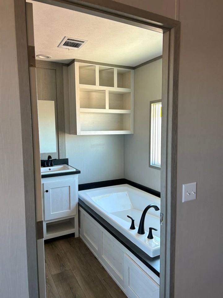 4435 Hayter Rd - Photo 3 of 11
