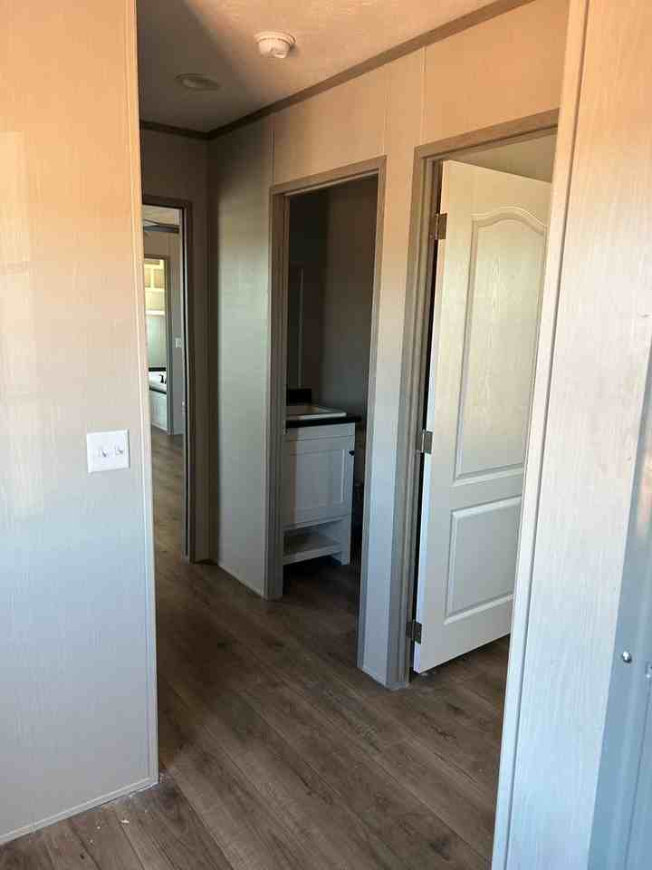 4435 Hayter Rd - Photo 4 of 11