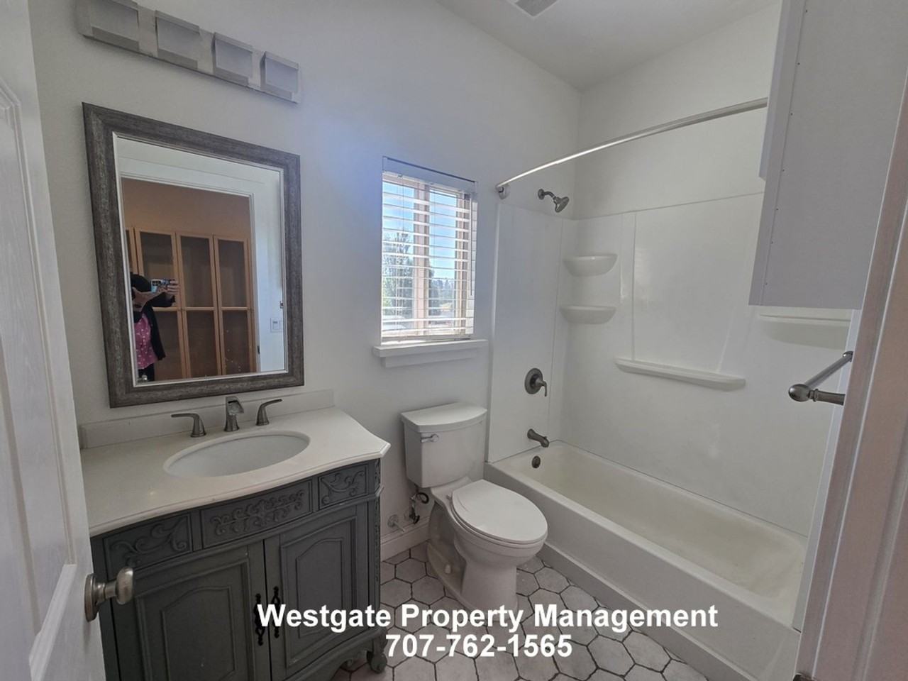 27 Valen Way - Photo 3 of 17
