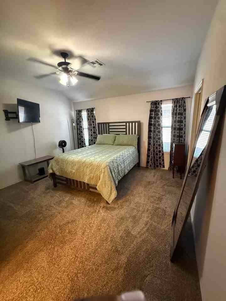 8041 Waters Edge Way - Photo 2 of 15