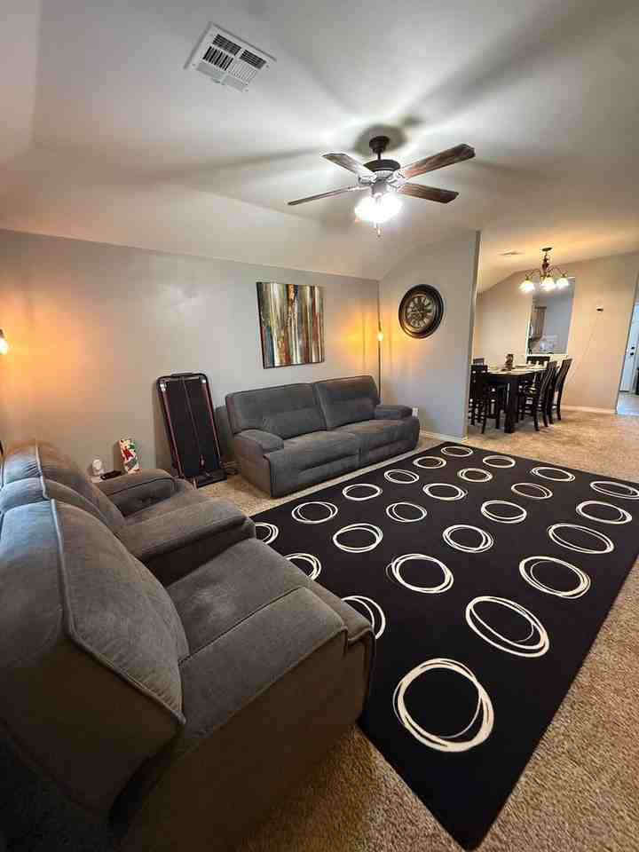 8041 Waters Edge Way - Photo 3 of 15