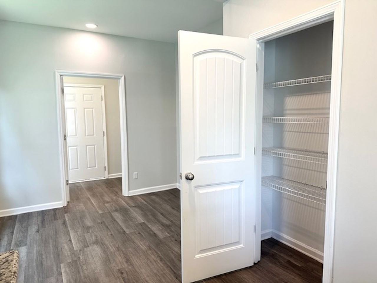 318 Carson Ct - Photo 7 of 17
