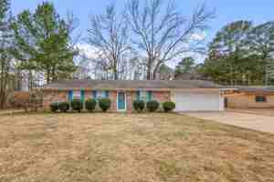 featured image of 104 Quapaw Pl