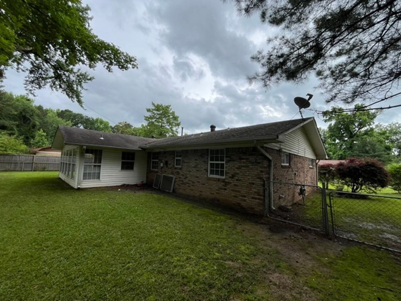 104 Quapaw Pl - Photo 3 of 35