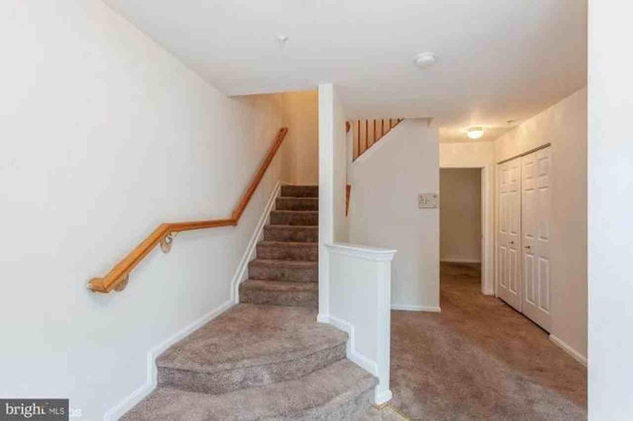 7836 Canter Ct - Photo 6 of 26