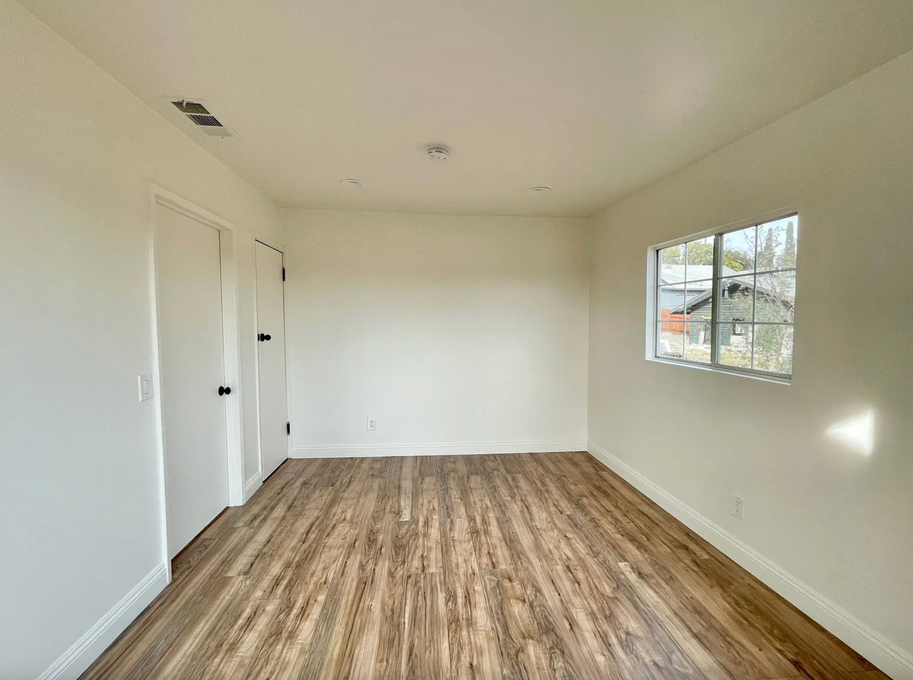 6512 Aldama St - Photo 6 of 21