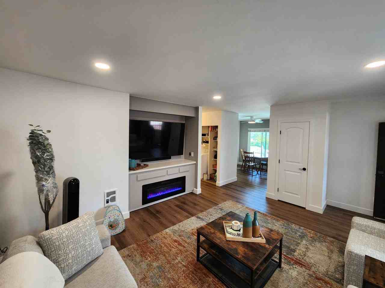 4235 Asher St #61 - Photo 5 of 19