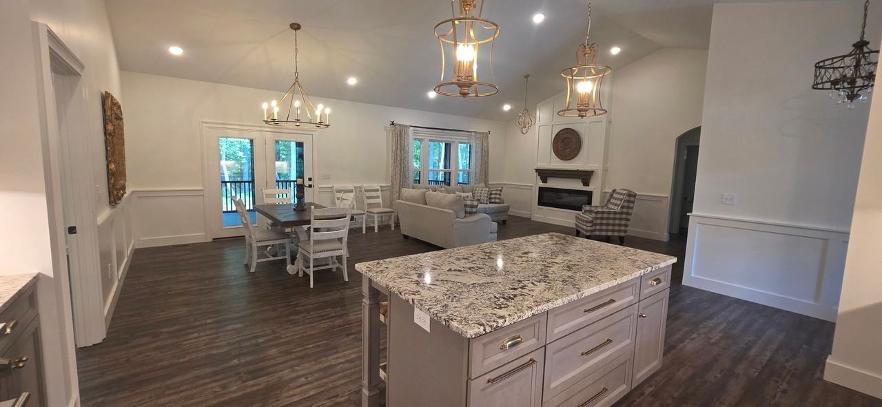 701 Westchester Dr - Photo 4 of 16