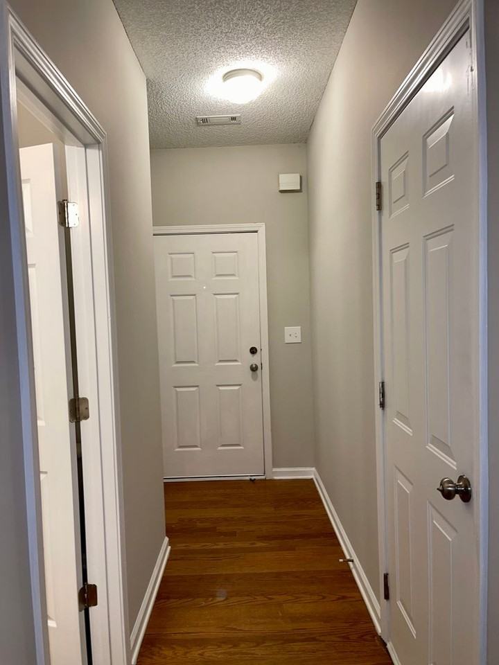 237 Shenandoah Dr - Photo 2 of 13