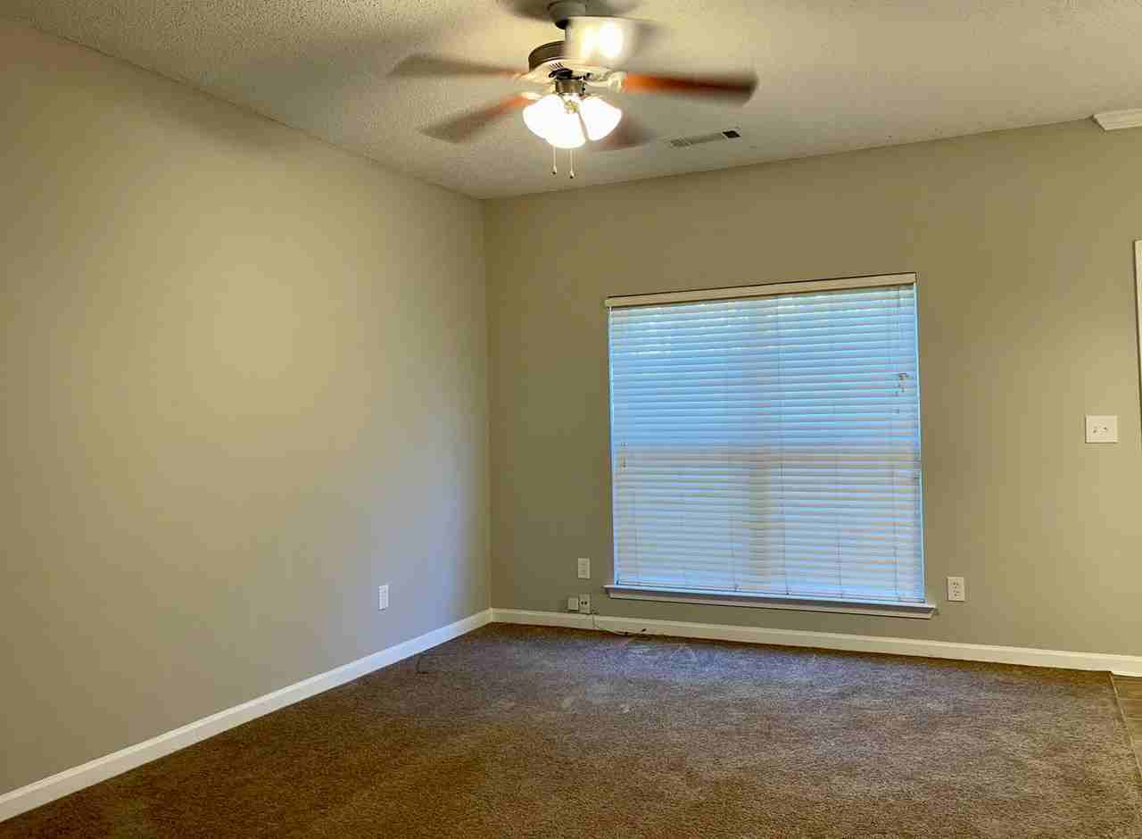 237 Shenandoah Dr - Photo 4 of 13