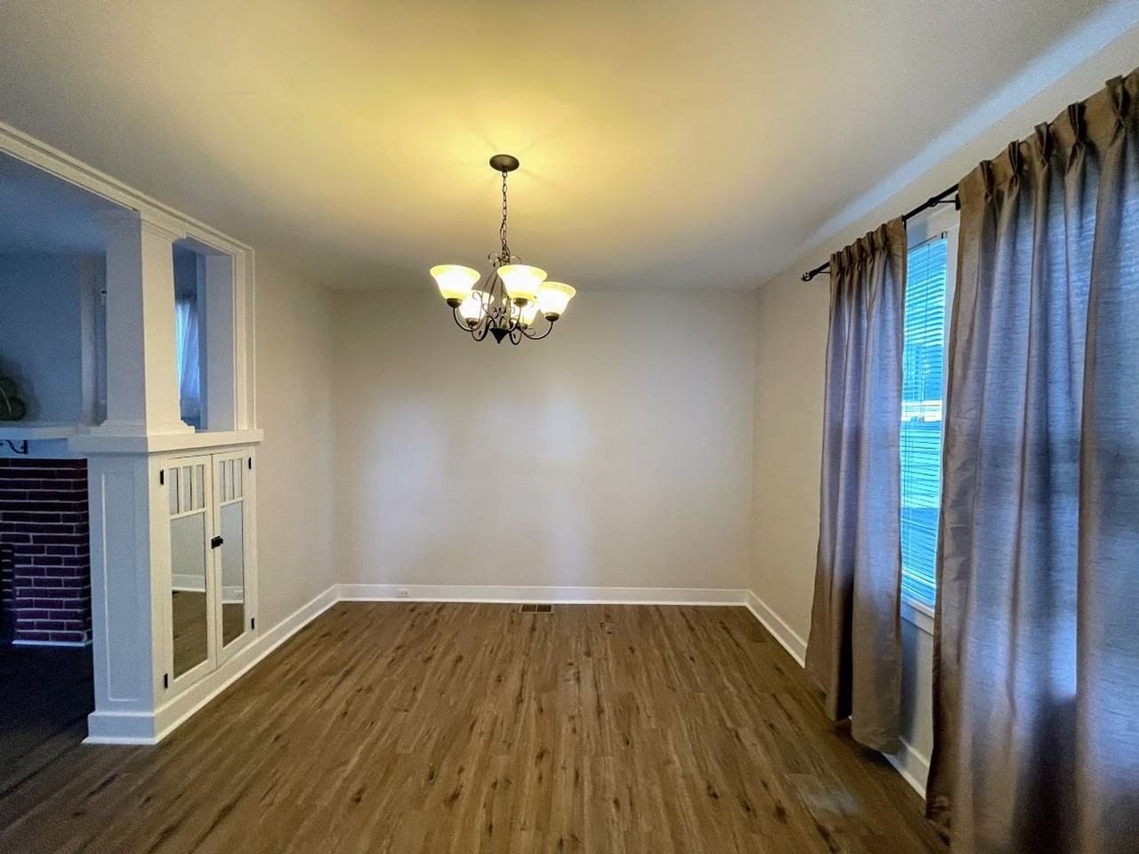 205 Van Wyck Ave - Photo 4 of 14