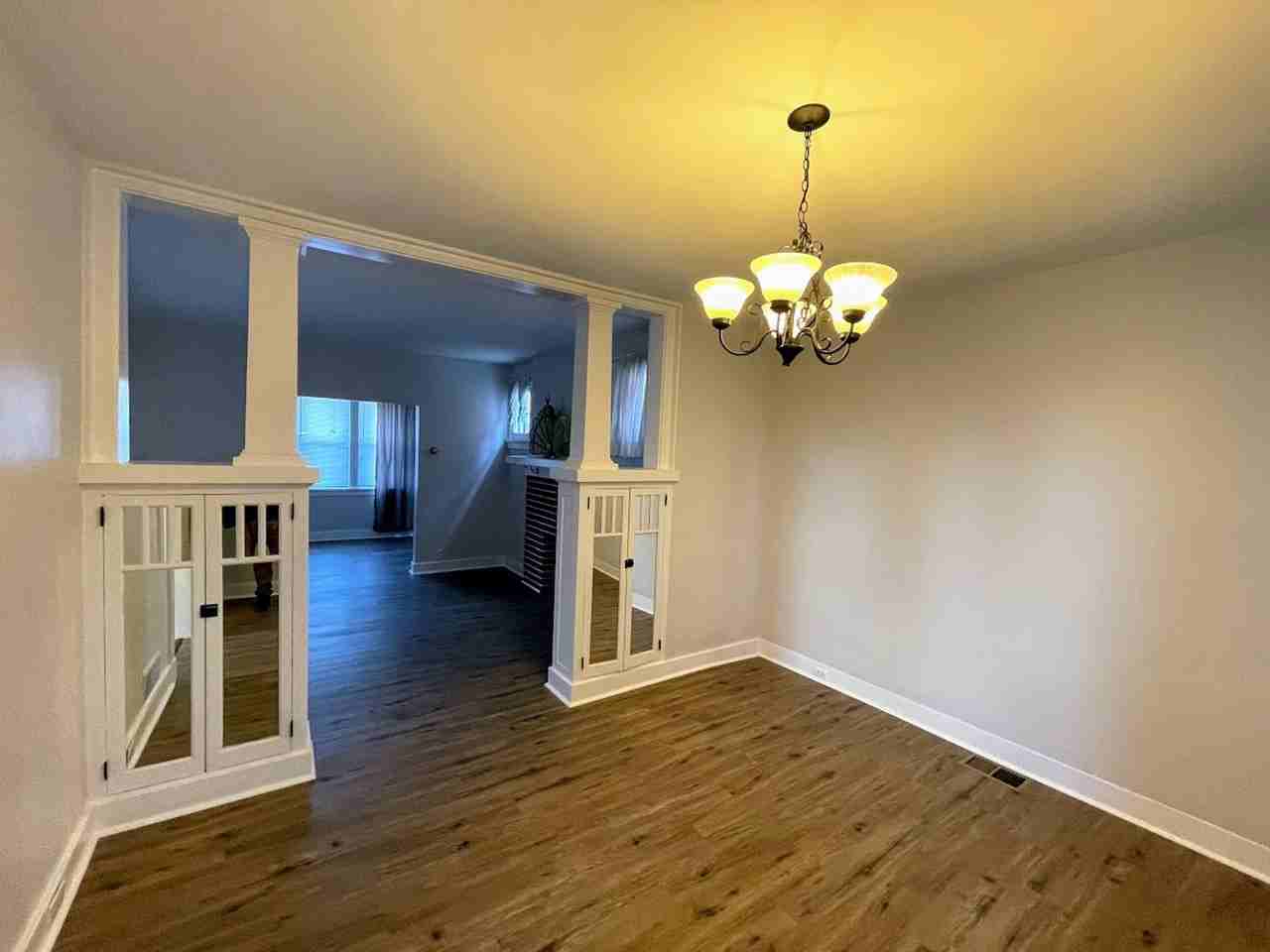 205 Van Wyck Ave - Photo 5 of 14