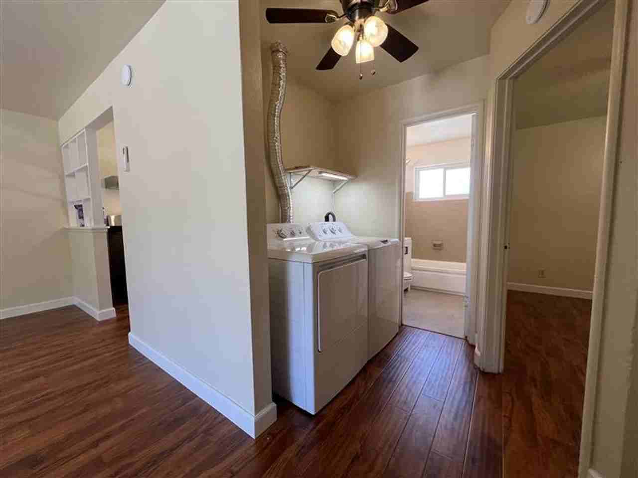 113 Mormon St - Photo 7 of 8