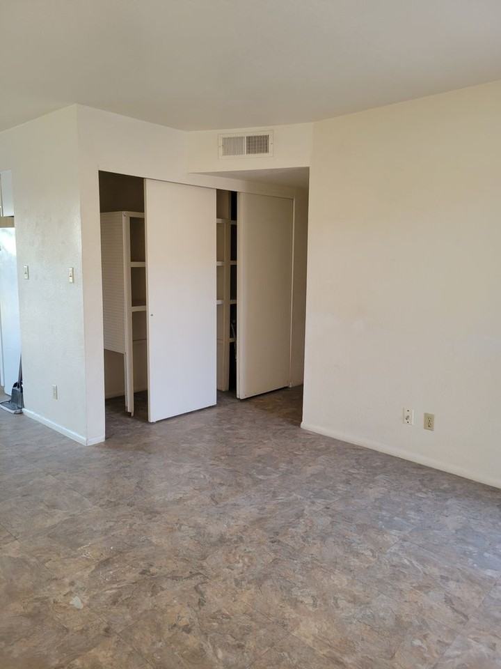 3108 Leawood Dr - Photo 7 of 19