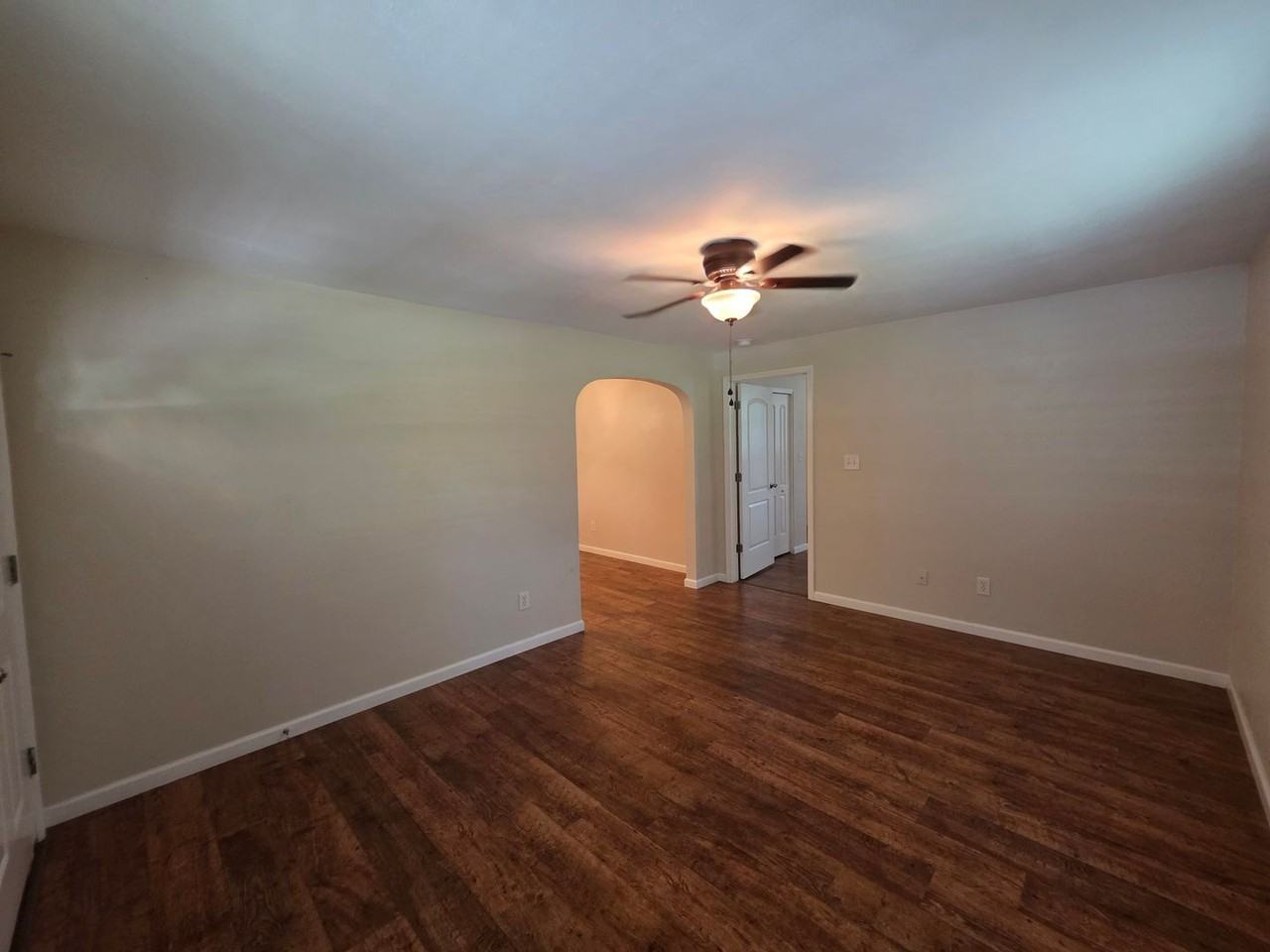 5142 Regalo Dr - Photo 3 of 22