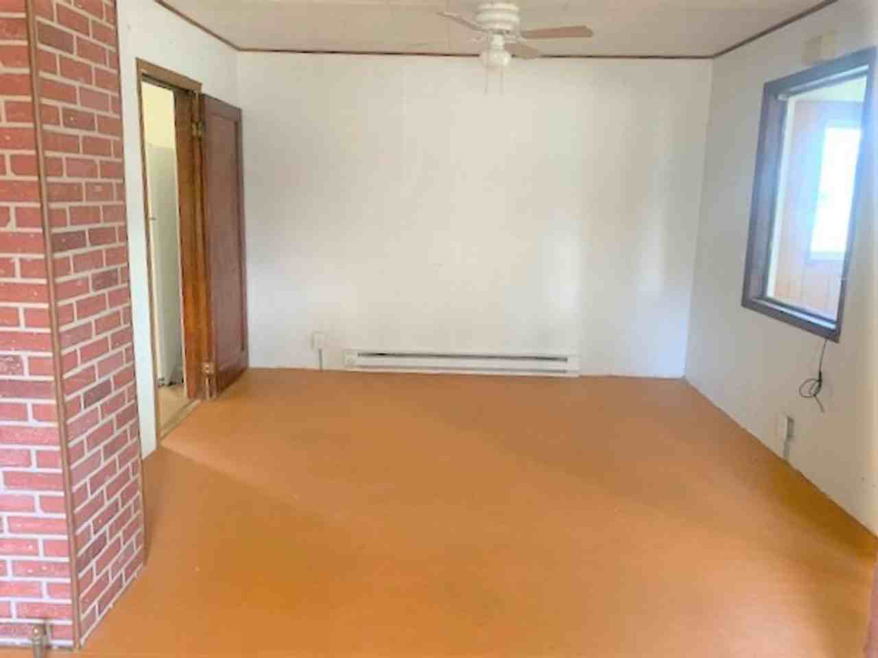 908 Cedar St - Photo 5 of 10