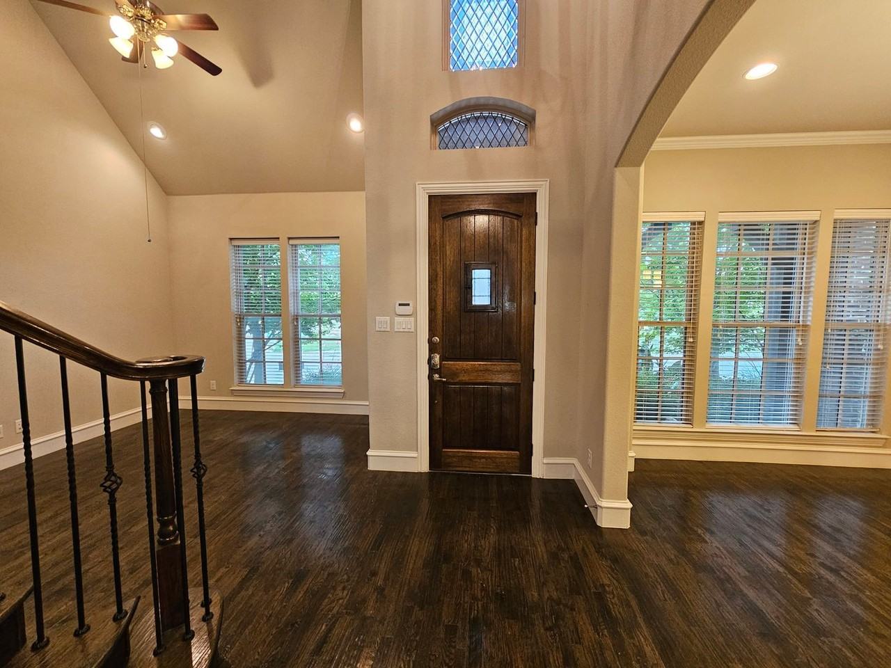 988 Shadyside Ln - Photo 3 of 50