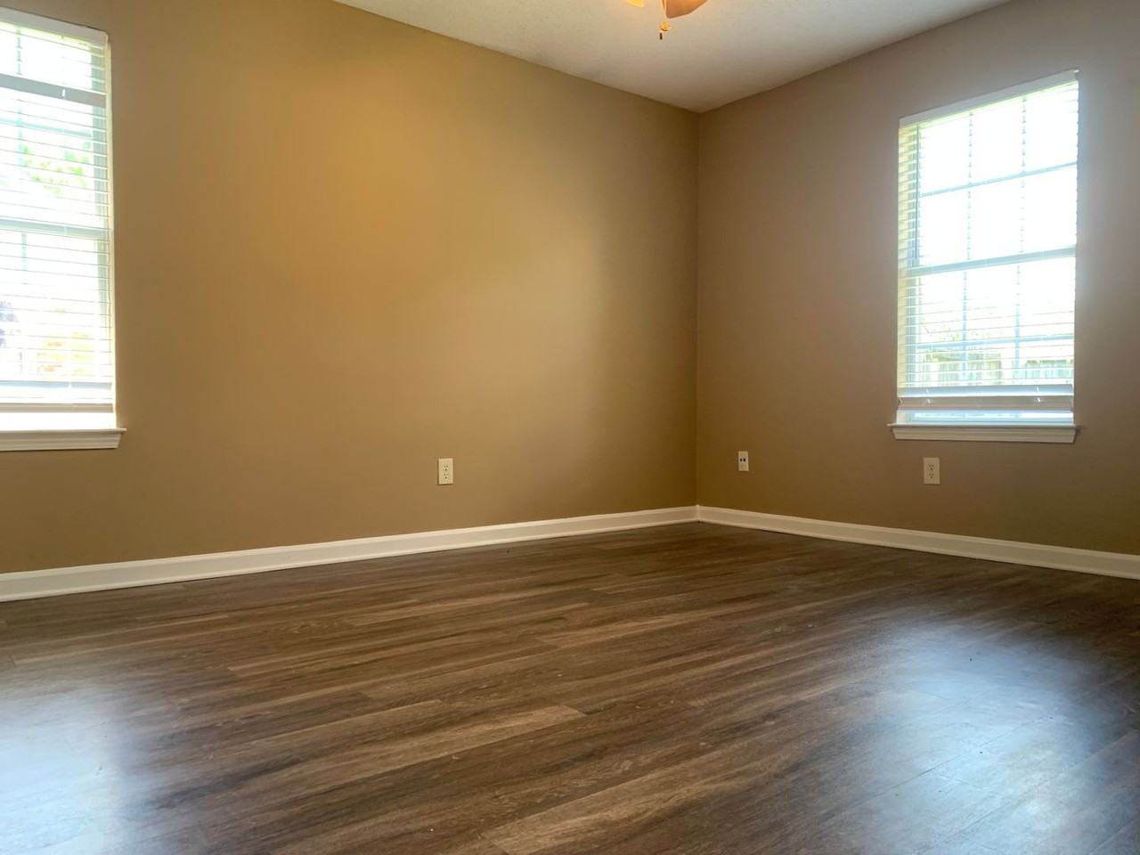 1584 Joy Blvd - Photo 5 of 11