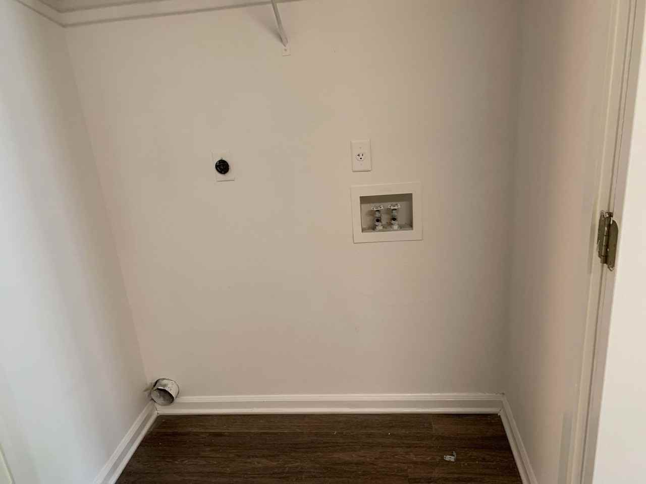 1584 Joy Blvd - Photo 7 of 11