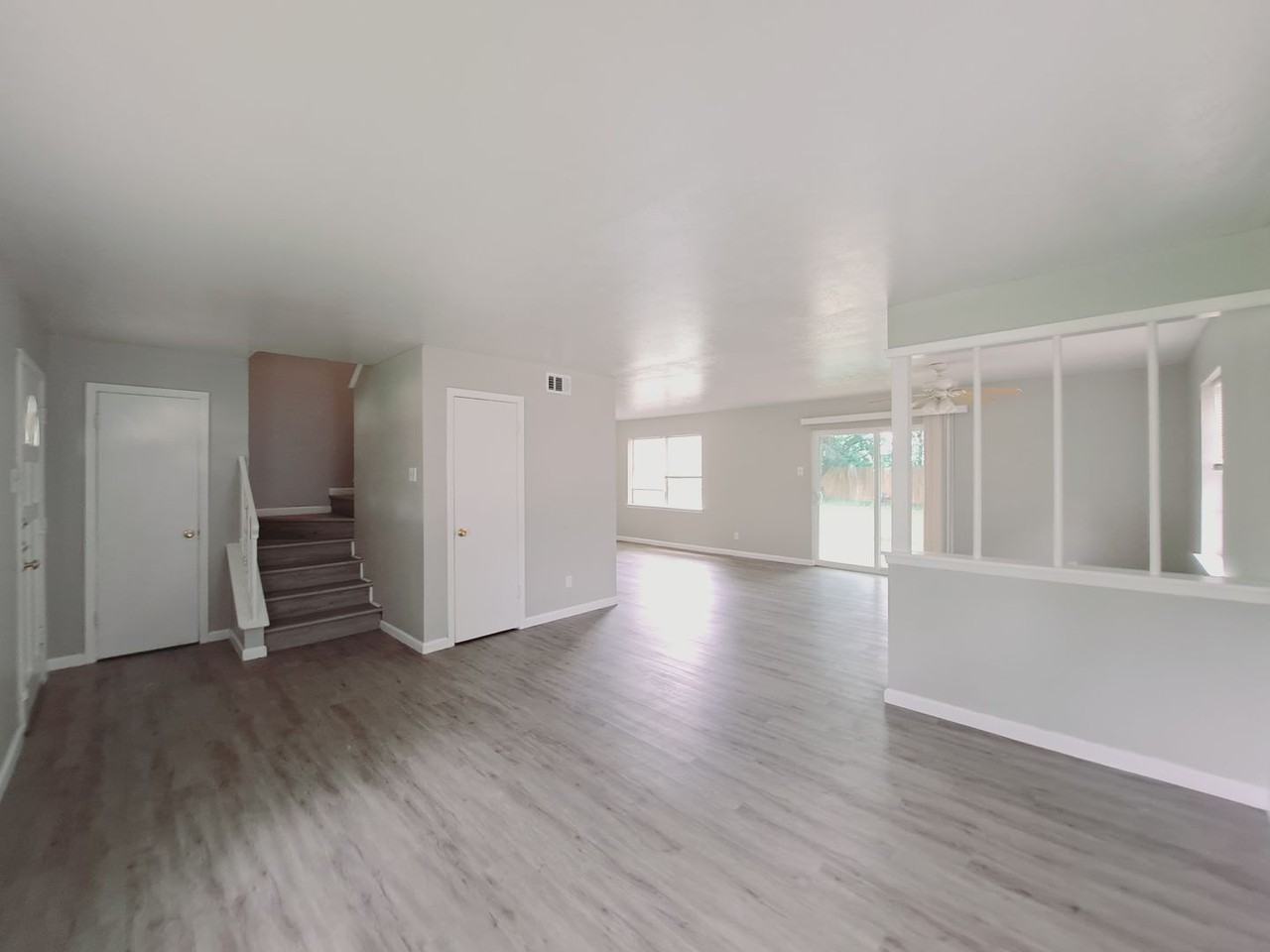 633 Rutgers Dr - Photo 3 of 24
