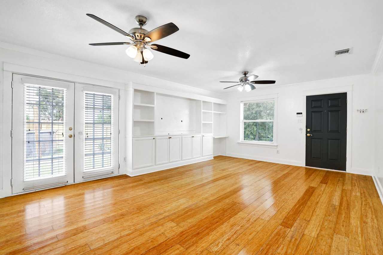 9664 Kennebec Way - Photo 3 of 25