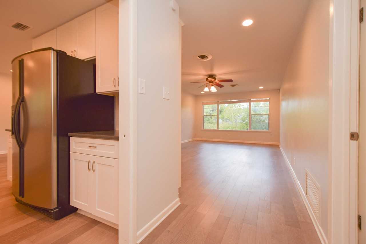 5003 Westview Dr - Photo 6 of 48
