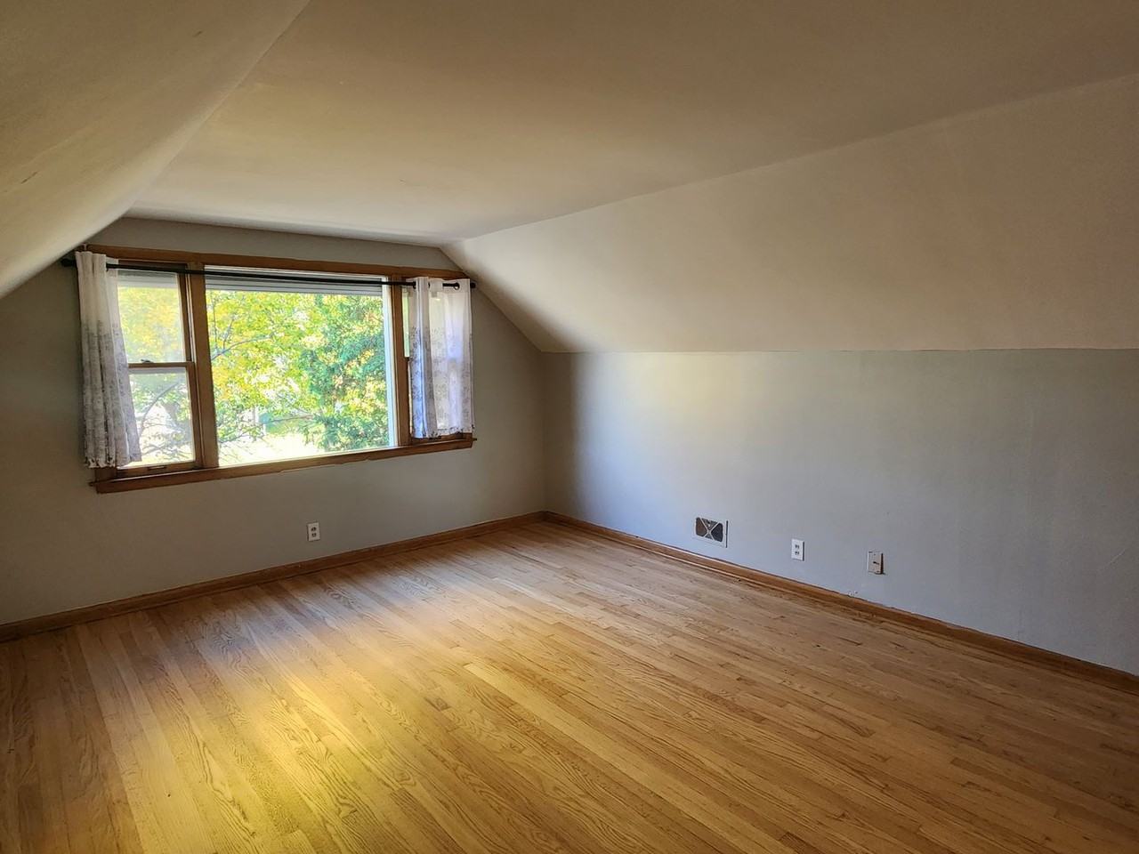 3959 N 75th St - Photo 4 of 14