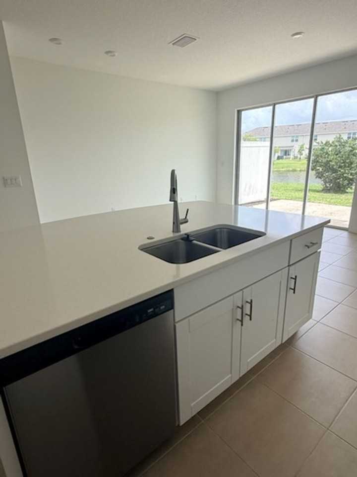 5780 Haven Ter - Photo 5 of 17