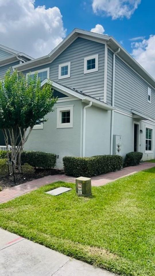 7670 Bowery Dr - Photo 2 of 21