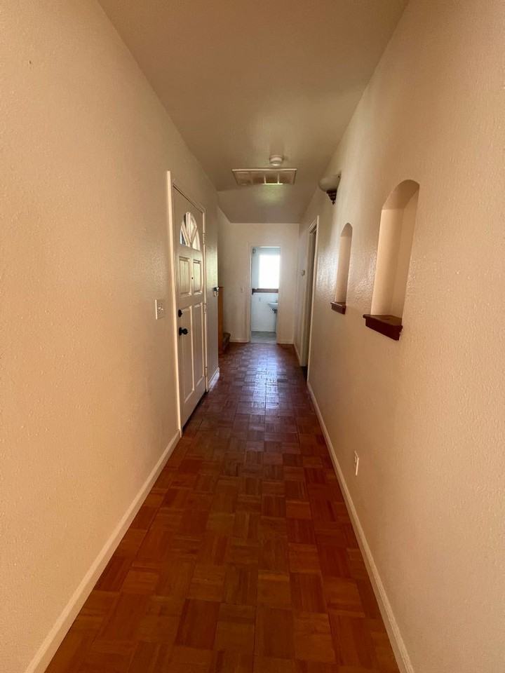 5017 10th Ave - Photo 3 of 11