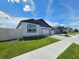 featured image of 10517 W Sorenstam Rd