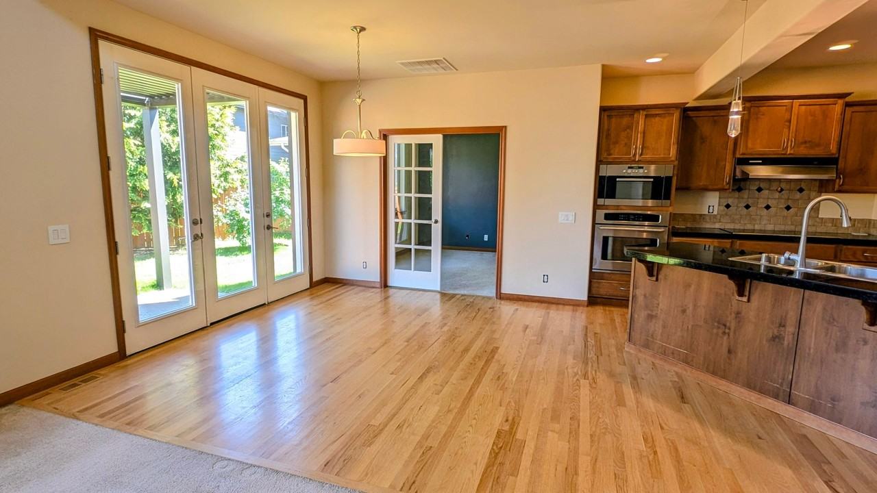 19621 9th Pl W - Photo 5 of 34