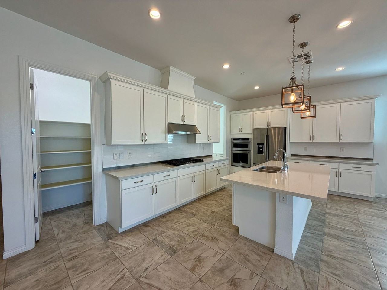 313 Meadow Brush Pl - Photo 3 of 20