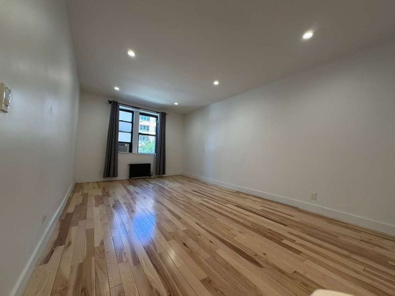 312 Main St #1H - Photo 6 of 9