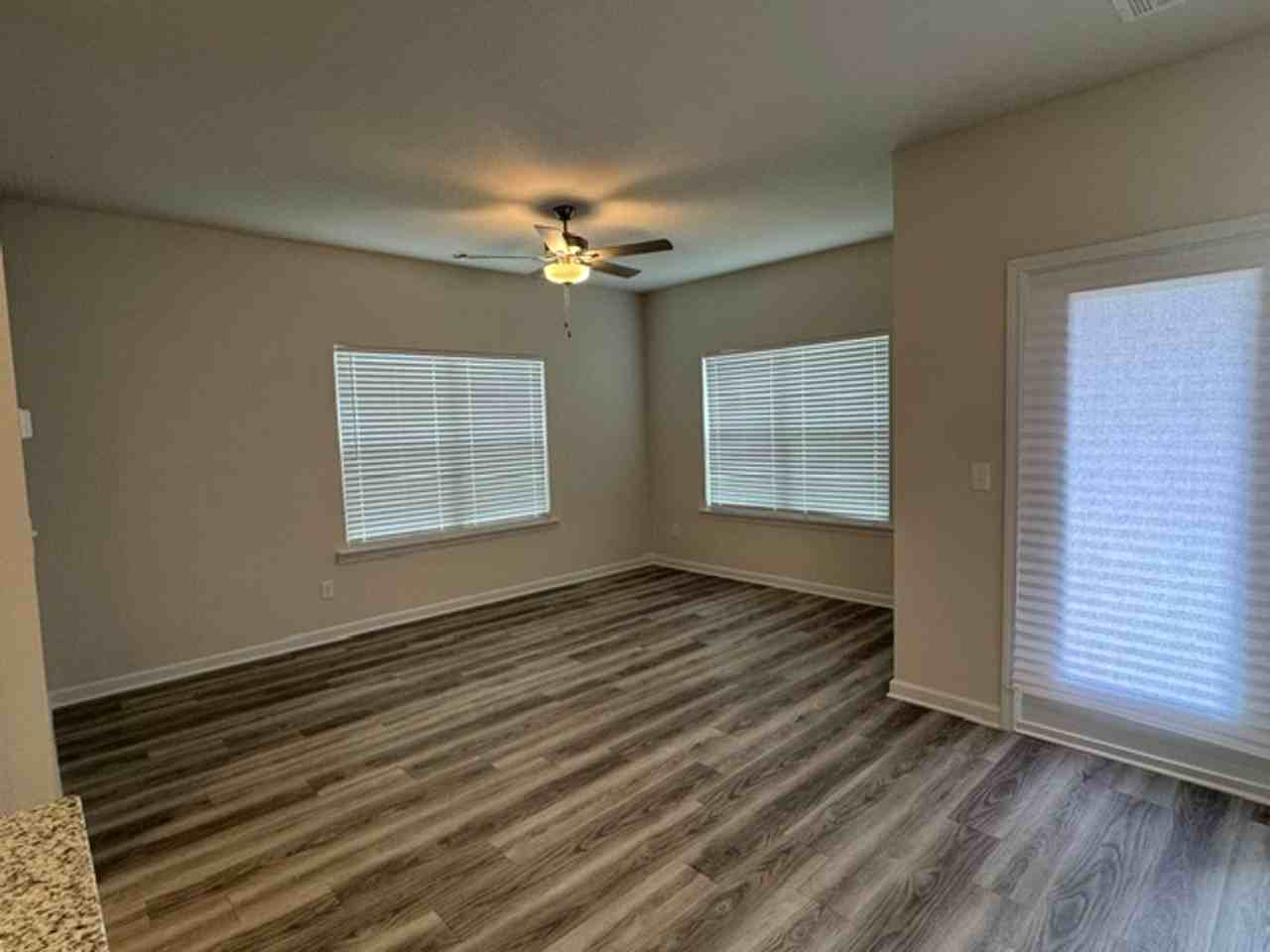 234 Rooker Dr - Photo 5 of 13