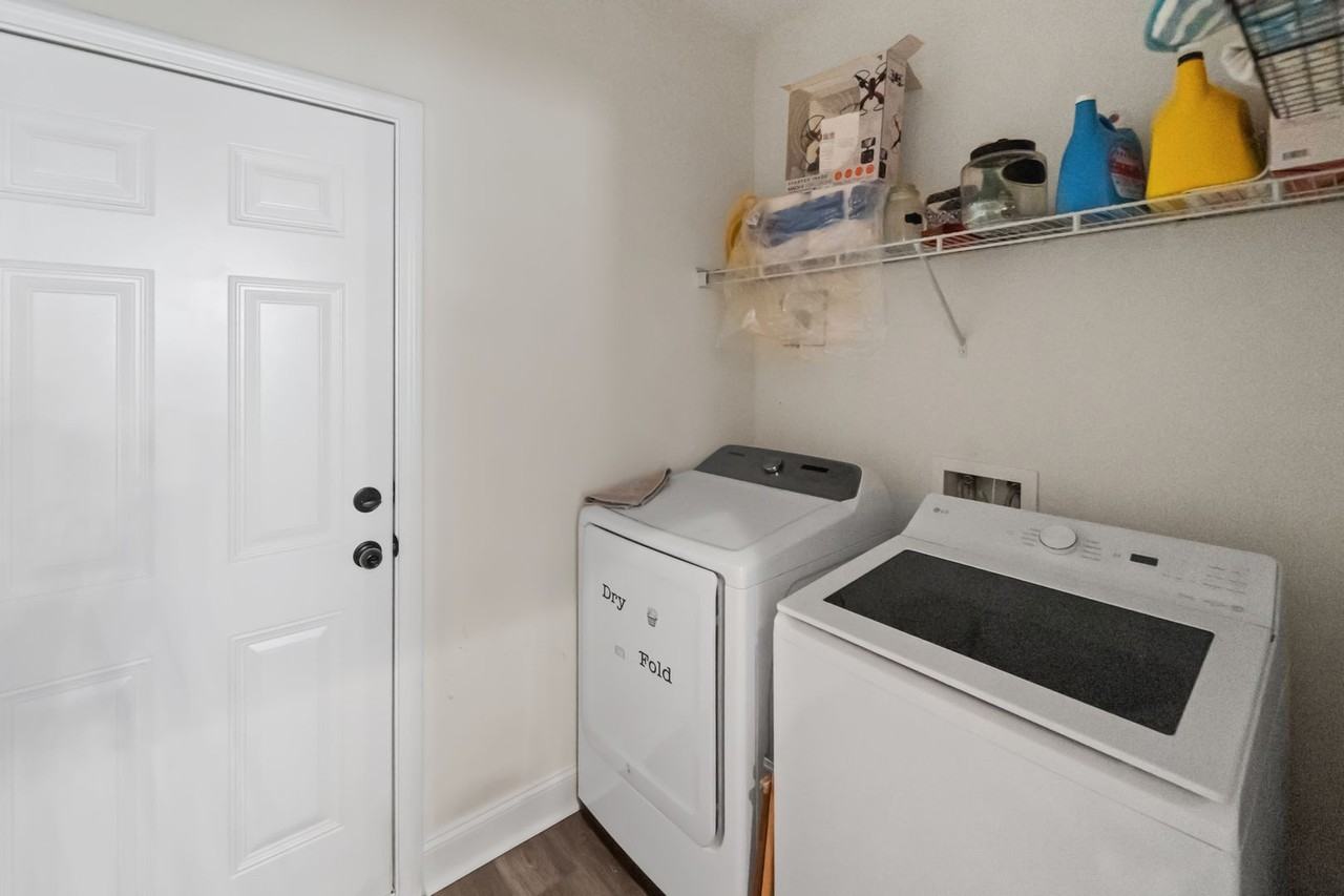 491 Lake Rosalind Dr - Photo 6 of 41